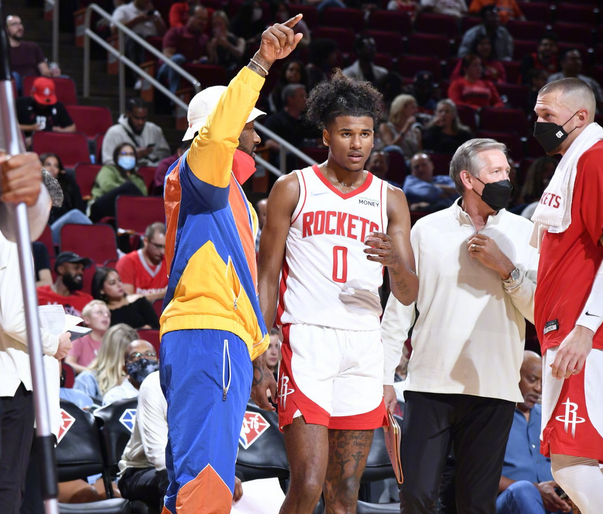 本菲卡训练开放日，今夜调整名单引欢呼，NBA常规赛在即，细节决定成败-爱游戏平台