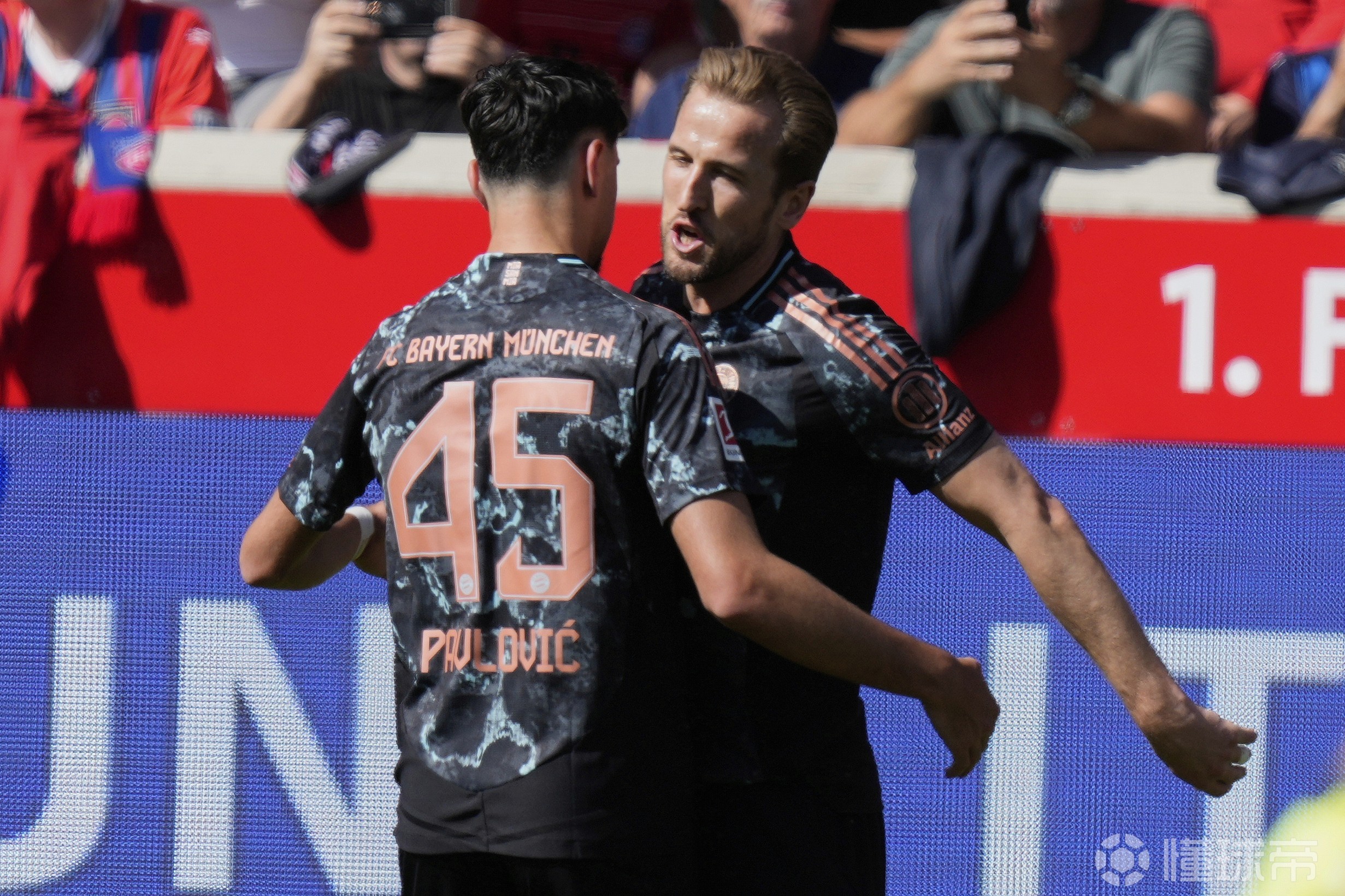 莱比锡发布备战花絮，赛前刷新队史纪录，足总杯任务艰巨，临场指挥获称赞(皇马vs莱比锡直播)-爱游戏