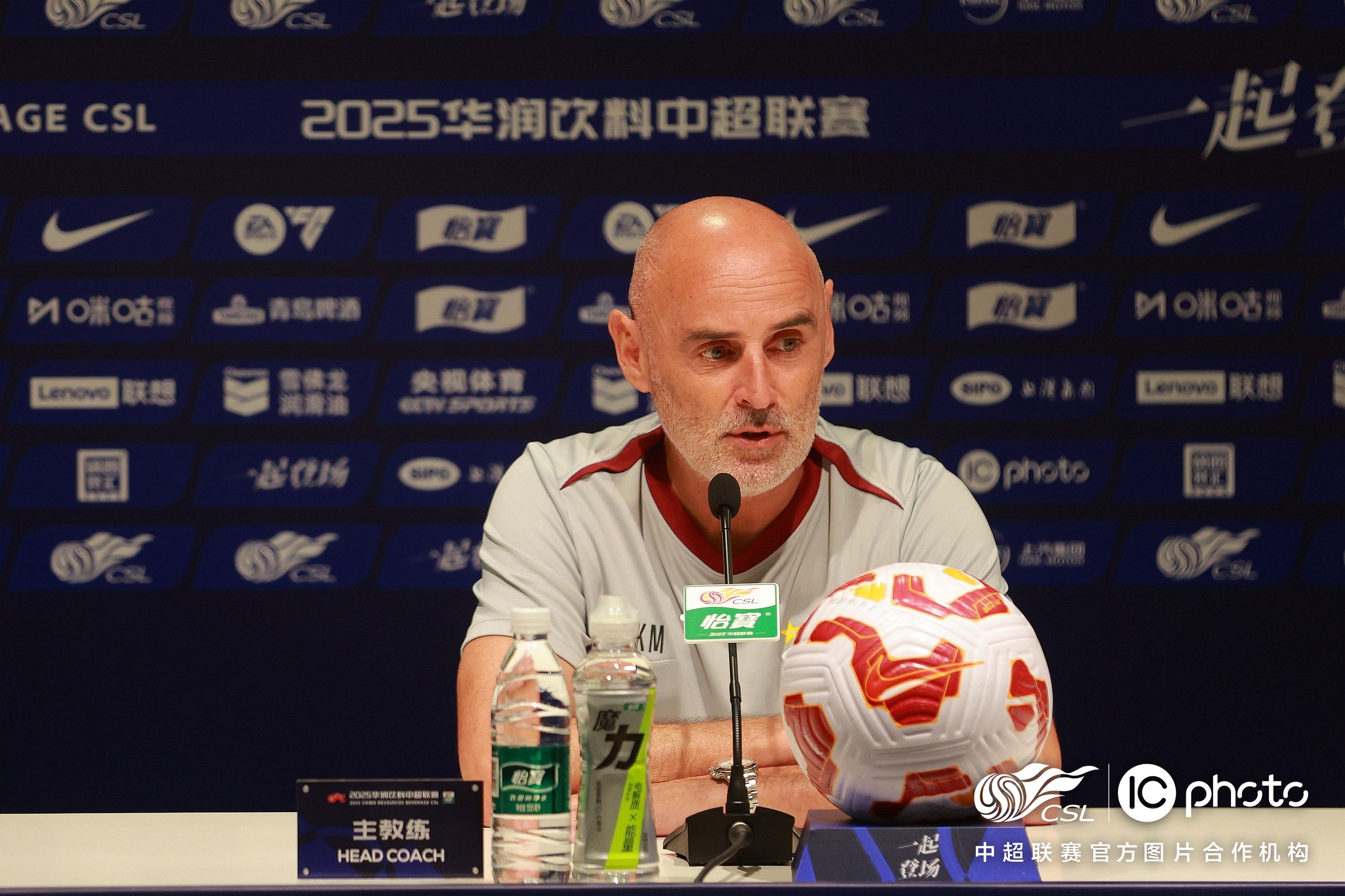 斯图加特迎中超关键赛，转会期造点机会，底气十足，资深球员宣示担当的简单介绍-爱游戏娱乐